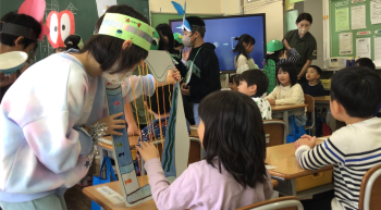 1年生_学活（がっかつ）_佐藤杏奈_さめっこ　2025_12